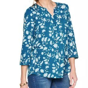 NWT Croft & Barrow Women's Pleat Front Henley Top